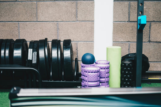 Budget fitnessproducten onder 25 euro – dumbells, springtouw, AB roller en meer.