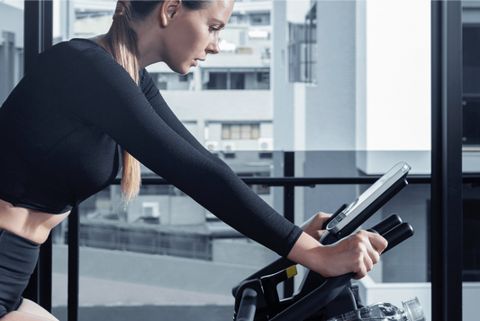 Crosstrainer vs. hometrainer: vergelijking van de beste opties voor thuisfitness.