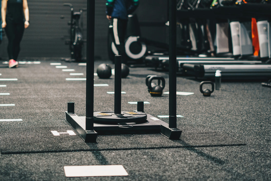 Kipika Gewichtsslee – Robuuste en veelzijdige weight sled met verstelbare handgrepen.