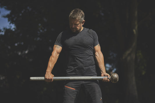 Onnit Steel Mace – Functionele macebell voor core stability en gripkracht.