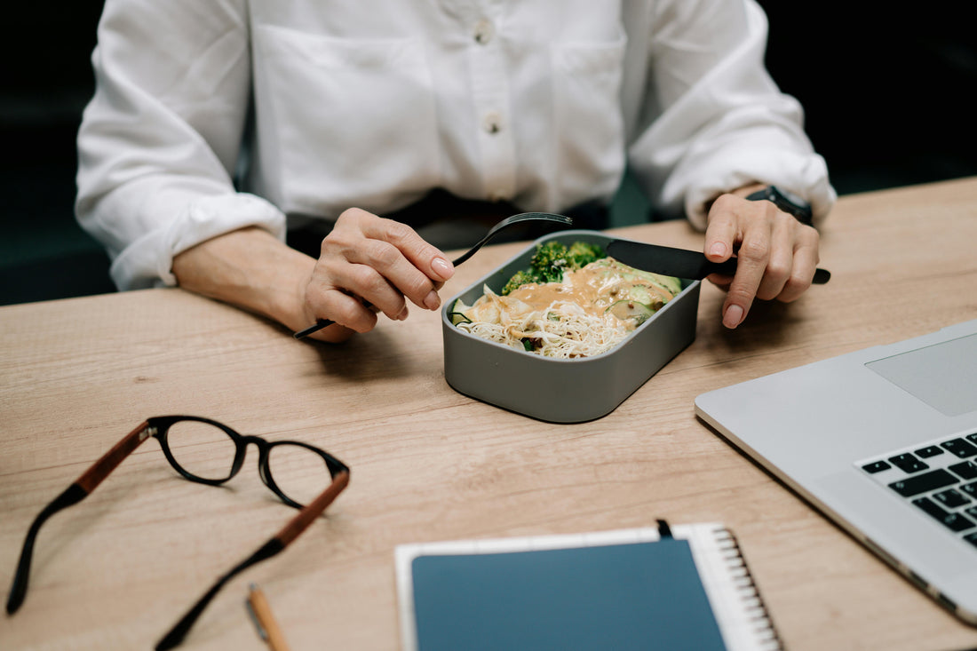 Faitron HeatsBox – Luxe elektrische lunchbox met meerdere compartimenten en 220V aansluiting.