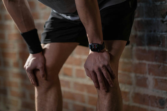 Zweetbanden voor sport – HEAD en Bee Safe vergeleken voor intensieve trainingen.