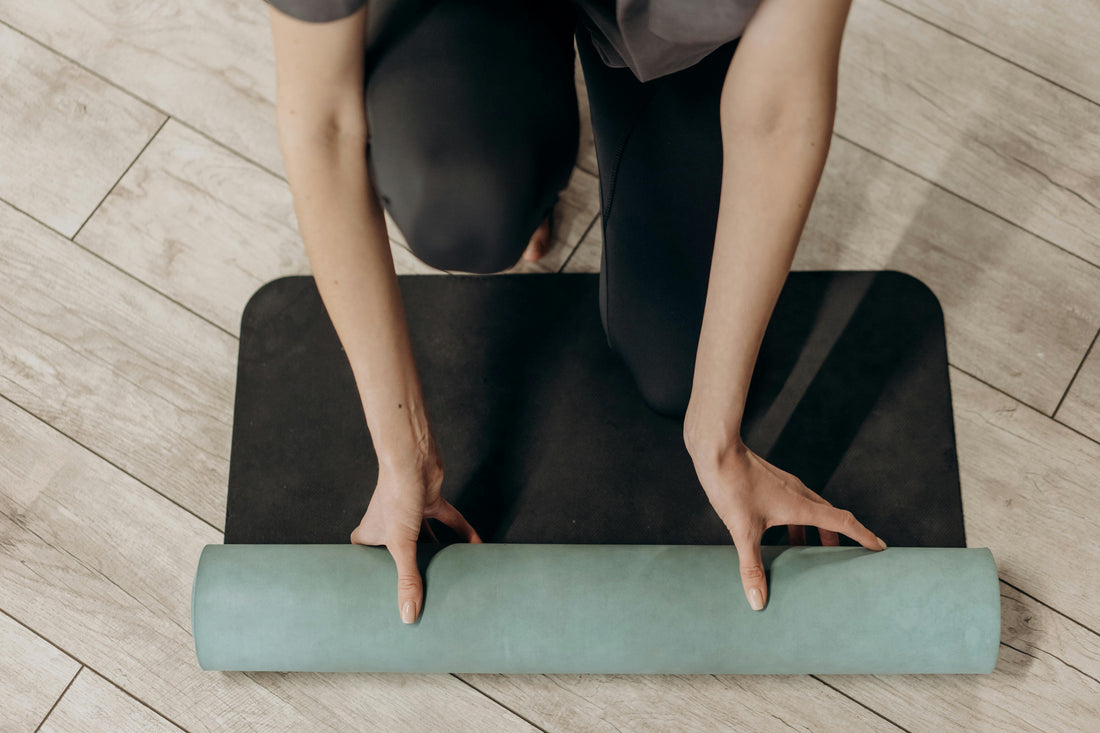 Liforme yoga mat blauw – yogamat met extra grip en uitlijning markeringen voor optimale houdingen.