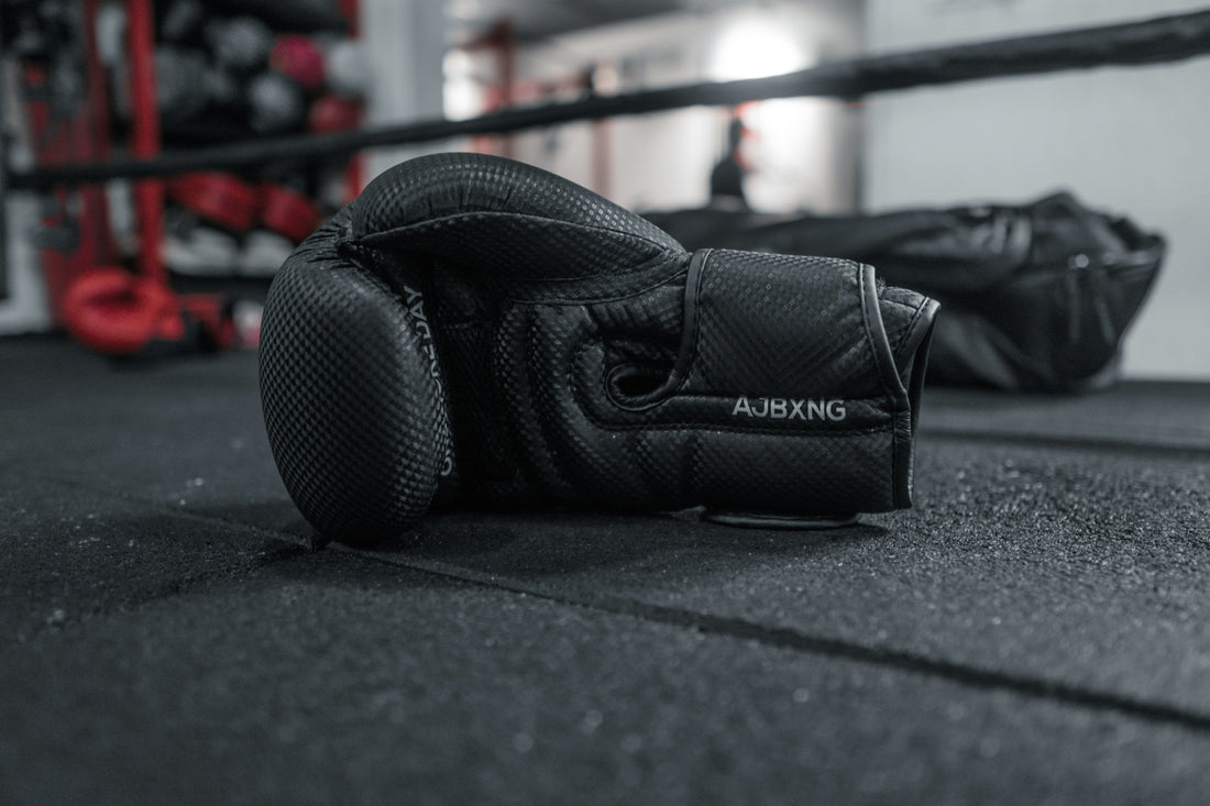 Venum Elite Bokshandschoenen – Premium handschoenen voor maximale bescherming en grip.