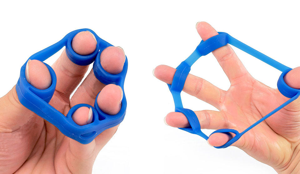 Vingertrainer – Versterk je vingers, verbeter gripkracht en voorkom blessures met Daily Access Gripster en Gouden Grip elastieken.