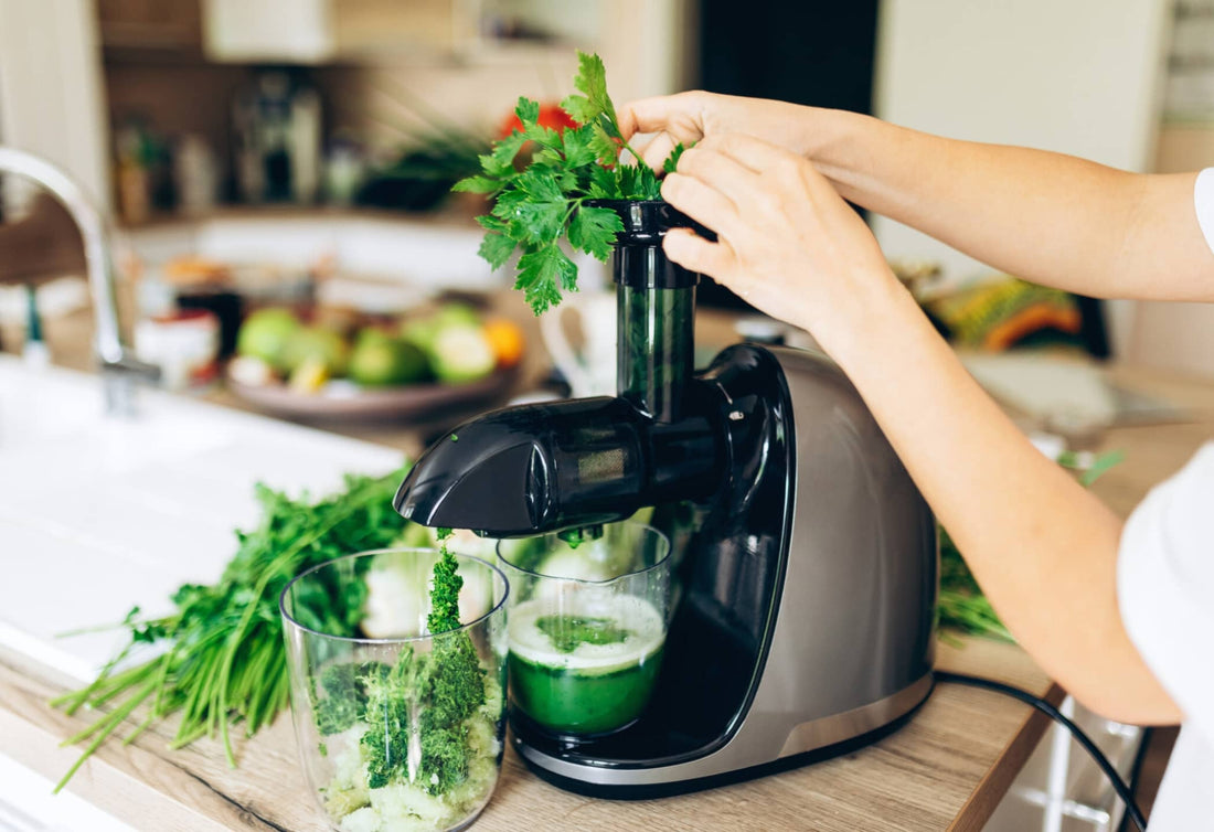 High-end slowjuicer – Sap met behoud van vitamines en minimale pulp.