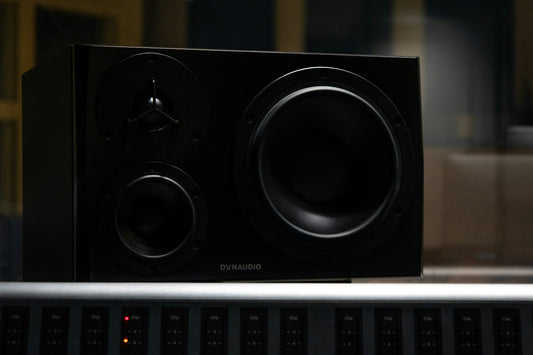 Krachtige 5.1 surround set met diepe bastonen en Bluetooth.